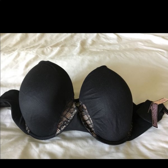Victoria's Secret Other - 36DDD. Victoria Secret. Padded Victoria's Secret Other - 36DDD. Victoria Secret. Padded